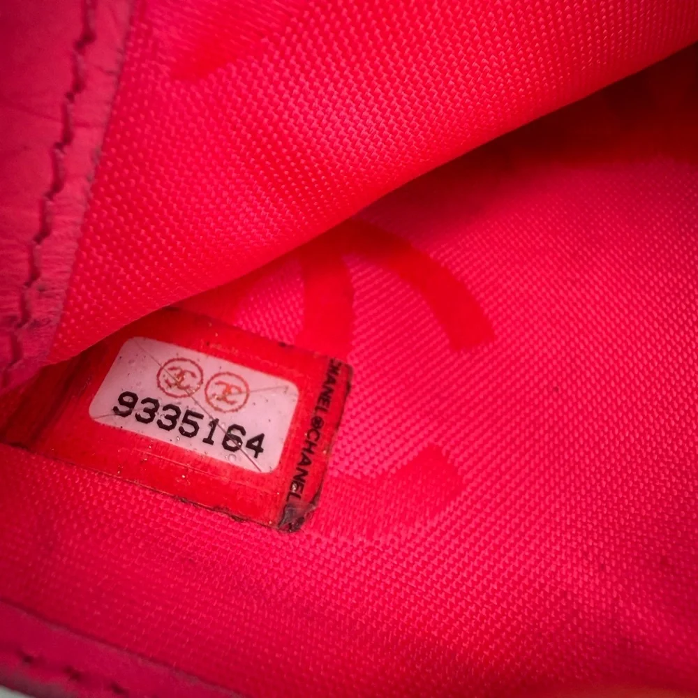 CHANEL Cambon line bi fold quilted leather compact wallet - Picture 8 of 17